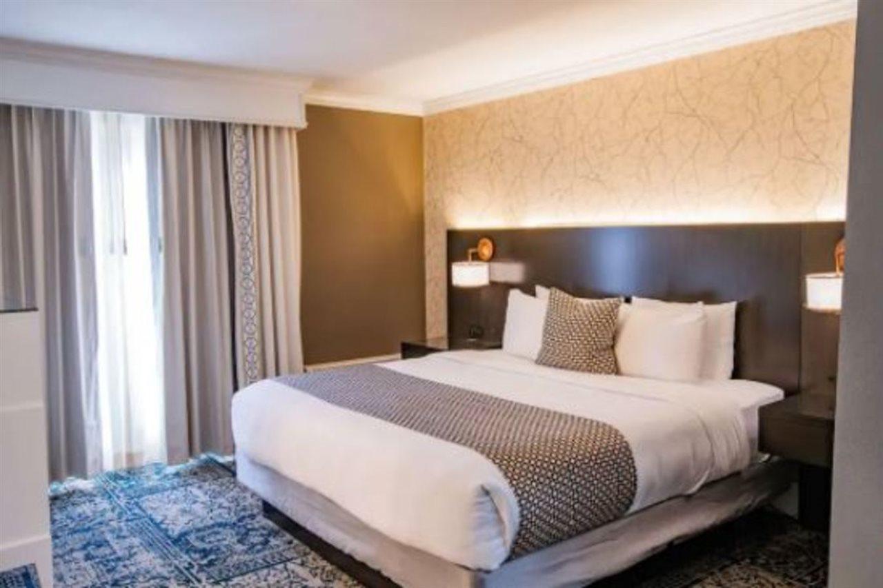 The Burgundy Hotel, Tapestry Collection By Hilton Little Rock Ngoại thất bức ảnh
